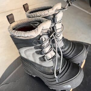 The North Face Alpenglow IV Boot, Griffin Grey/Zinc Grey, 11 M US Little Kid